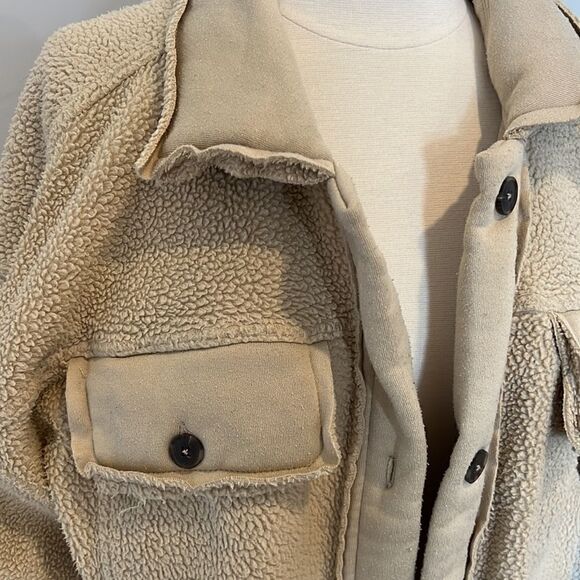 Blue Buttercup Shacket   - Picture 3 of 9